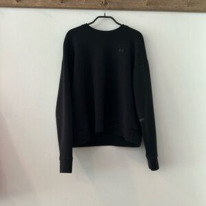 EUC_Under Armour Black SweatShirt